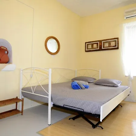 Traditional Cretan Landsted *